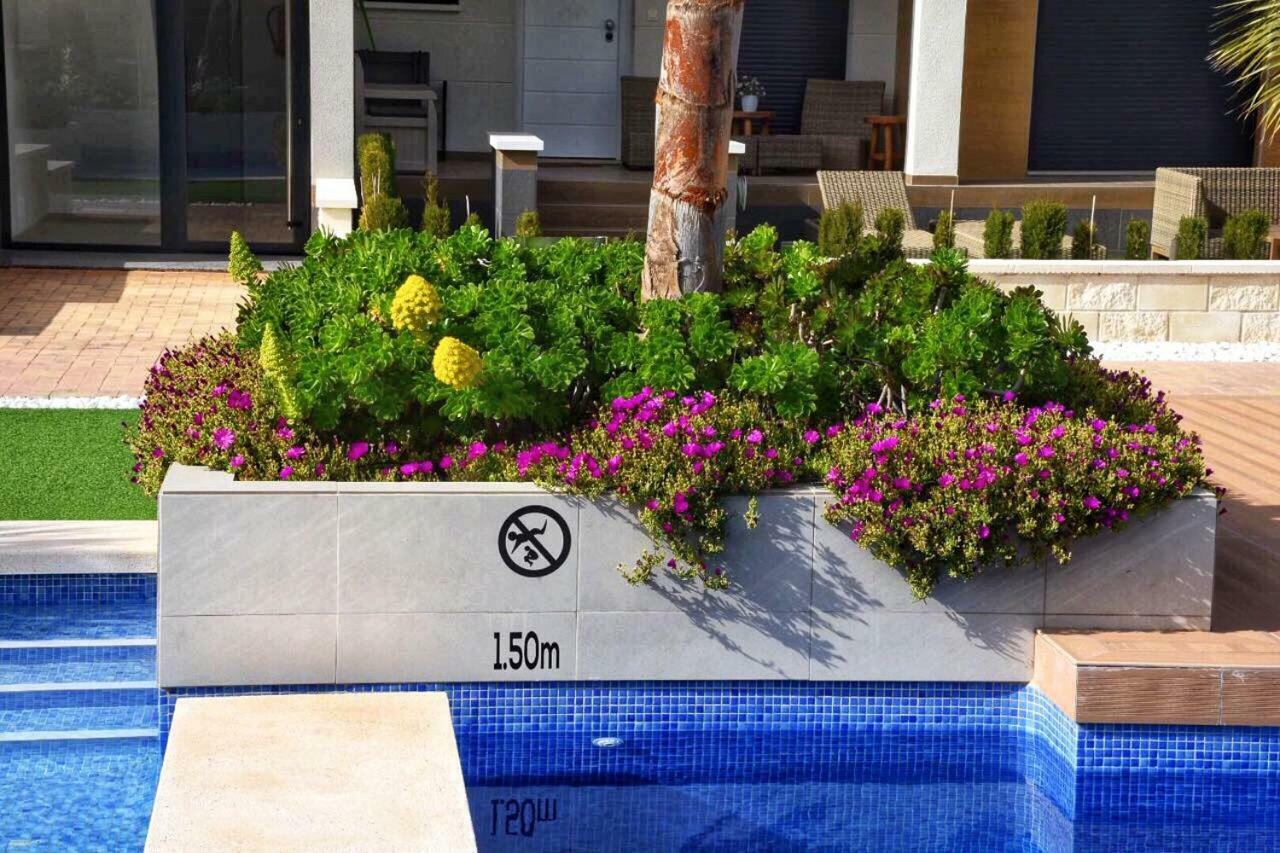 La Zenia Beach Bungalow Hotel Orihuela Bagian luar foto